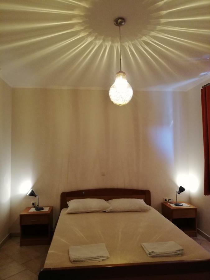 Apartments Ivic ราบ ภายนอก รูปภาพ